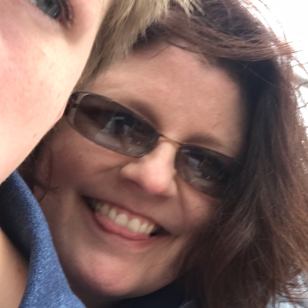 Meet your Posher, Kimberly